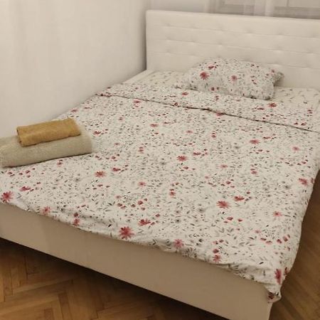 萨格勒布 Valerija II酒店 外观 照片